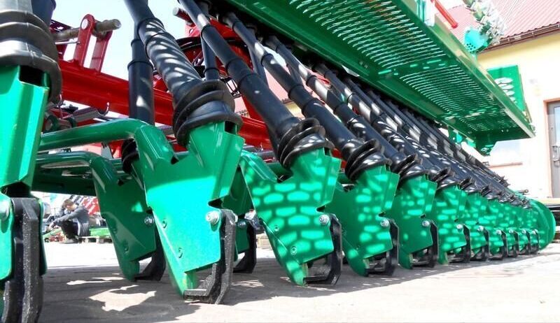 AGRO-MASZ Seed drill/ Siewnik rzędowy SR-270 - Sėjamoji: foto 1 AGRO-MASZ Seed drill/ Siewnik rzędowy SR-270 - Sėjamoji: foto 1