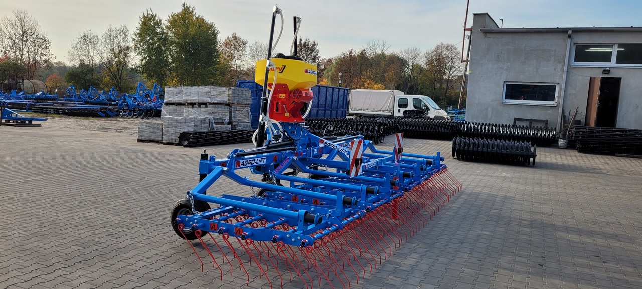 Agro-lift Patron - Pievų priežiūros akėčių: foto 1 Agro-lift Patron - Pievų priežiūros akėčių: foto 1