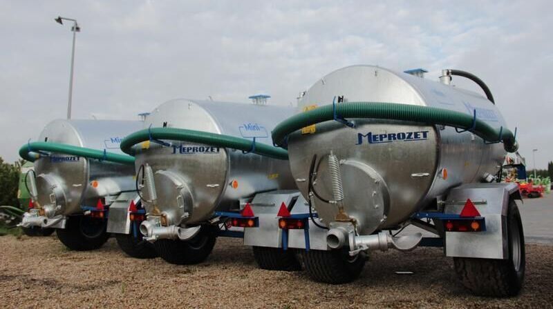 MEPROZET Güllefässer/ Slurry tanker/ Wóz asenizacyjny 5000 l / Cisterna d - Srutovežis: foto 1 MEPROZET Güllefässer/ Slurry tanker/ Wóz asenizacyjny 5000 l / Cisterna d - Srutovežis: foto 1