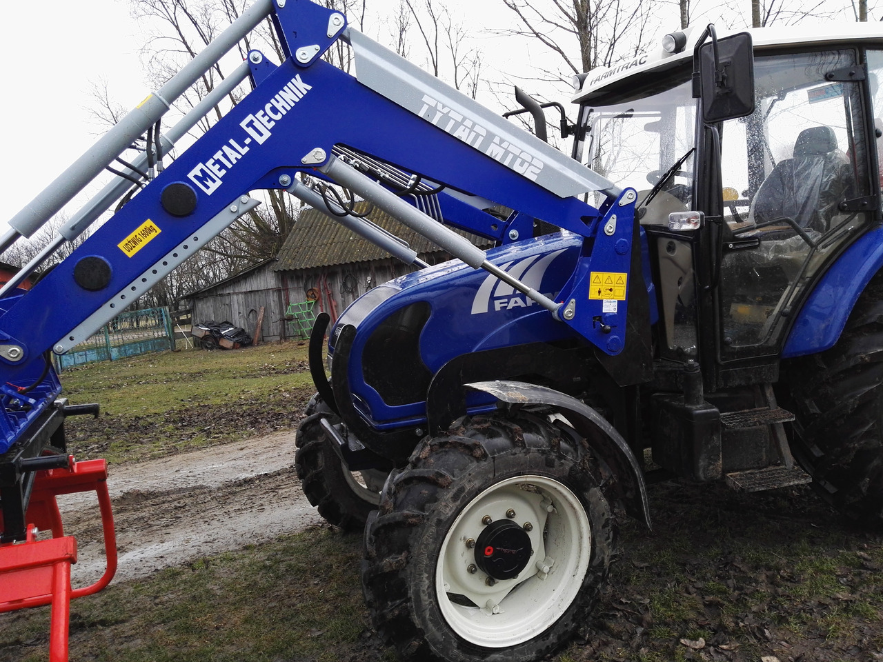 Metal-Technik Frontlader LANDINI / Ładowacz czołowy do LANDINI - Traktorius - frontalinis krautuvas - Traktorius: foto 1 Metal-Technik Frontlader LANDINI / Ładowacz czołowy do LANDINI - Traktorius - frontalinis krautuvas - Traktorius: foto 1