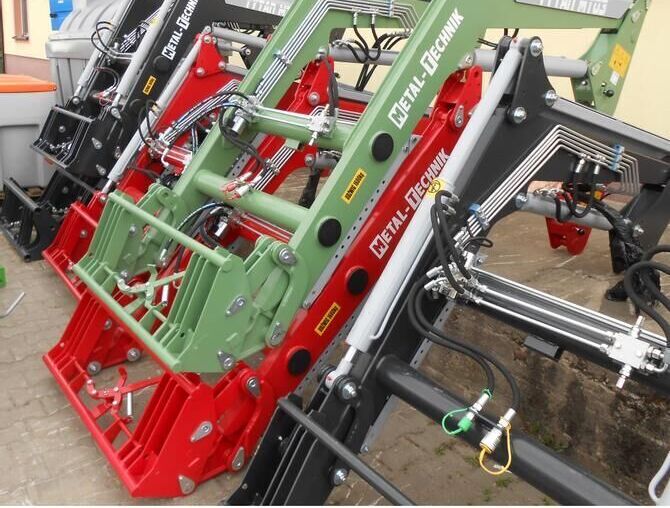 Metal-Technik Frontlader für Massey Ferguson/ Front loader/ Ładowacz TUR - Traktorius - frontalinis krautuvas - Traktorius: foto 3 Metal-Technik Frontlader für Massey Ferguson/ Front loader/ Ładowacz TUR - Traktorius - frontalinis krautuvas - Traktorius: foto 3