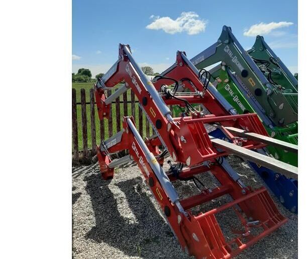 Metal-Technik Ładowacz czołowy MT-02 do CLAAS - Traktorius - frontalinis krautuvas - Žemės ūkio technika: foto 2 Metal-Technik Ładowacz czołowy MT-02 do CLAAS - Traktorius - frontalinis krautuvas - Žemės ūkio technika: foto 2