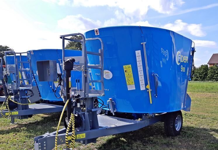 Zamet Paszowóz 8m3 FIDER - Pašarų maišytuvas: foto 1 Zamet Paszowóz 8m3 FIDER - Pašarų maišytuvas: foto 1
