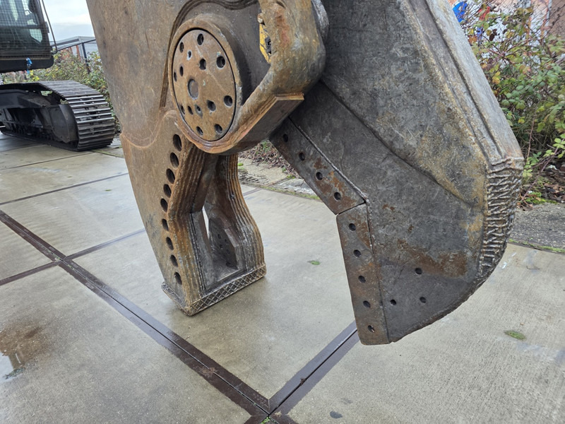 Hitachi zx470lch-3 labounty shear demolition hitachi scrap shear - Ekskavatorius: foto 4 Hitachi zx470lch-3 labounty shear demolition hitachi scrap shear - Ekskavatorius: foto 4