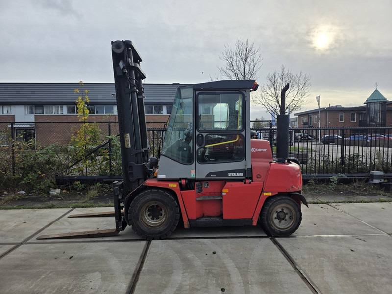 Kalmar DCE 55-6HM diesel heftruck kalmar forklift diesel 5.5 ton - Dyzelinis krautuvas: foto 1 Kalmar DCE 55-6HM diesel heftruck kalmar forklift diesel 5.5 ton - Dyzelinis krautuvas: foto 1