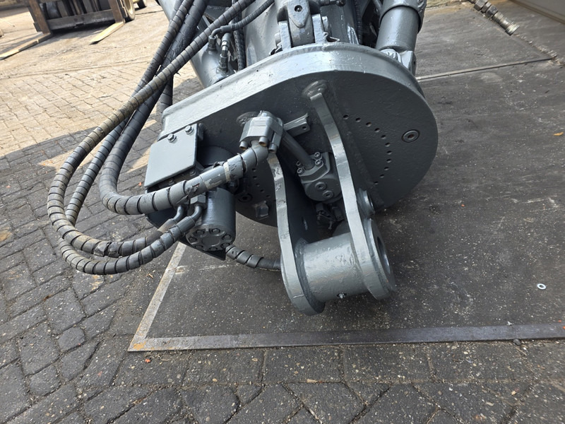 Liebherr gm 75 poliepgrijper 3500 liter orange peel liebherr lh 110 lh 150mantsinen 3500 liter - Greiferis - Statybinė technika: foto 5 Liebherr gm 75 poliepgrijper 3500 liter orange peel liebherr lh 110 lh 150mantsinen 3500 liter - Greiferis - Statybinė technika: foto 5