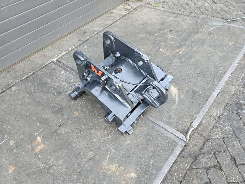 Verachtert snelwissel cw45 breedt hydraulische snelwissel cw45 breedt - Greita jungtis - Statybinė technika: foto 1 Verachtert snelwissel cw45 breedt hydraulische snelwissel cw45 breedt - Greita jungtis - Statybinė technika: foto 1