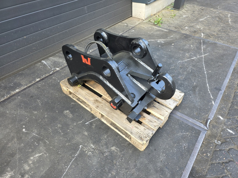 Snelwissel cw55s komatsu pc450 coupler verachtert cw55s - Greita jungtis - Statybinė technika: foto 3 Snelwissel cw55s komatsu pc450 coupler verachtert cw55s - Greita jungtis - Statybinė technika: foto 3