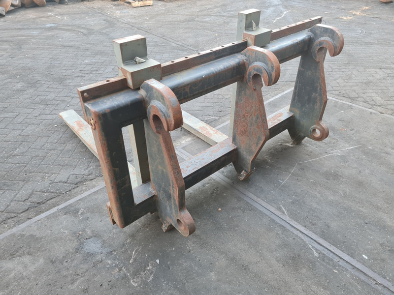 Vorkenbord volvo pallet tines volvo l - Šakės - Statybinė technika: foto 5 Vorkenbord volvo pallet tines volvo l - Šakės - Statybinė technika: foto 5