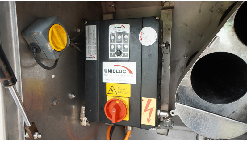 Burg 3 AXLE FOOD TRAILER 38.200LTR - Puspriekabė cisterna: foto 5 Burg 3 AXLE FOOD TRAILER 38.200LTR - Puspriekabė cisterna: foto 5