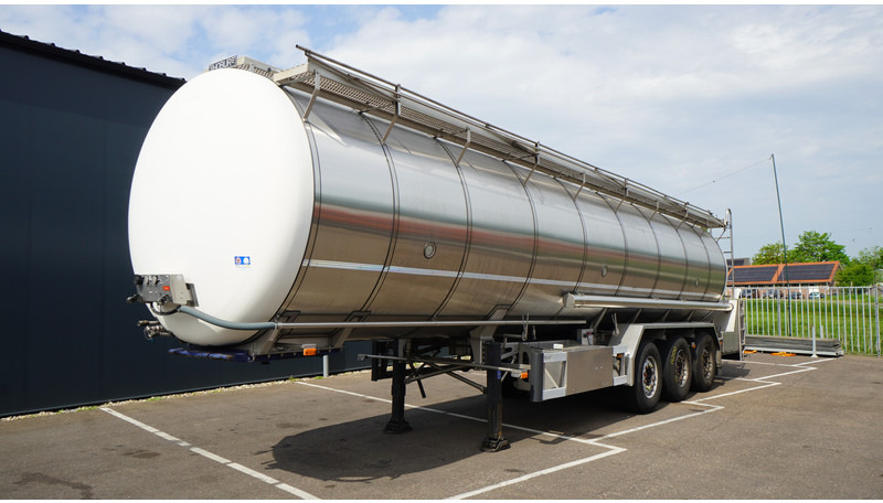 Burg 3 AXLE FOOD TRAILER 38.200LTR - Puspriekabė cisterna: foto 2 Burg 3 AXLE FOOD TRAILER 38.200LTR - Puspriekabė cisterna: foto 2