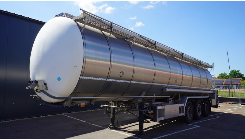 Burg 3 AXLE FOOD TRAILER 38.200LTR - Puspriekabė cisterna: foto 2 Burg 3 AXLE FOOD TRAILER 38.200LTR - Puspriekabė cisterna: foto 2