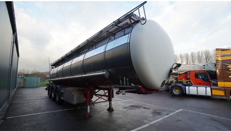 Burg 3 AXLE TANK CHEMIE TRAILER 30.000LTR - Puspriekabė cisterna: foto 3 Burg 3 AXLE TANK CHEMIE TRAILER 30.000LTR - Puspriekabė cisterna: foto 3
