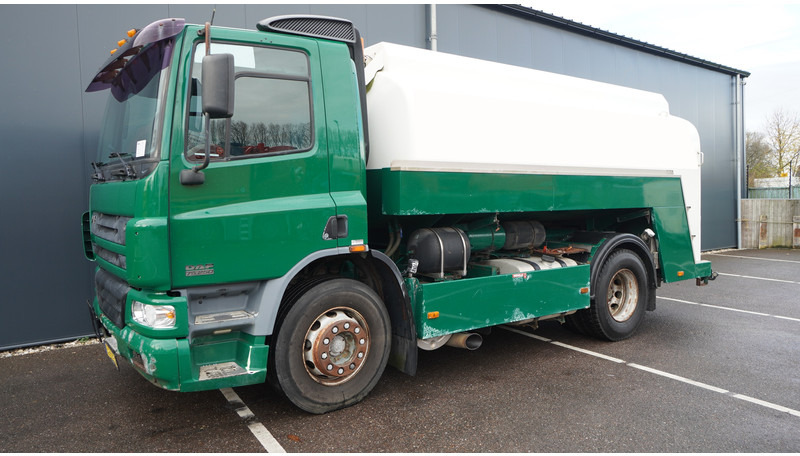 DAF 75.250 FUEL TANK TRUCK 11.300LTR 783.400KM - Autocisterna: foto 3 DAF 75.250 FUEL TANK TRUCK 11.300LTR 783.400KM - Autocisterna: foto 3