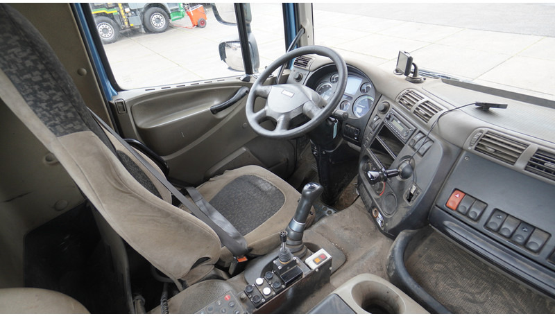 DAF CF 85.410 6X2 HOOKARM SYSTEM 681.000KM - Hook-lift sunkvežimis: foto 5 DAF CF 85.410 6X2 HOOKARM SYSTEM 681.000KM - Hook-lift sunkvežimis: foto 5