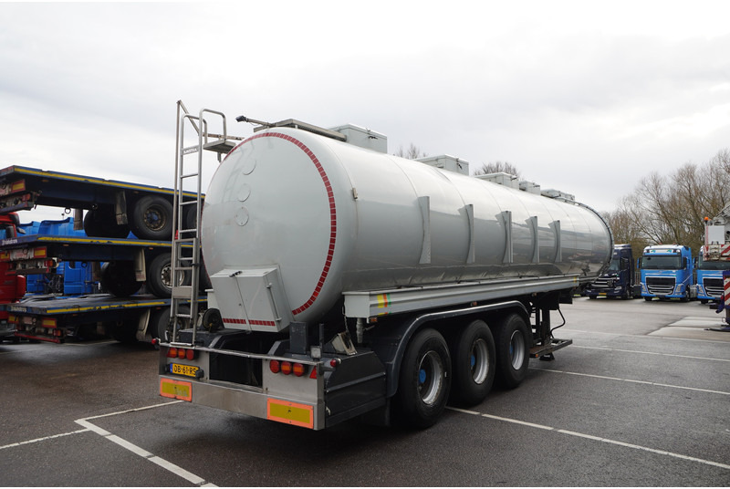 Dijkstra 3 AXLE TANK TRAILER 36 M3 - Puspriekabė cisterna: foto 4 Dijkstra 3 AXLE TANK TRAILER 36 M3 - Puspriekabė cisterna: foto 4