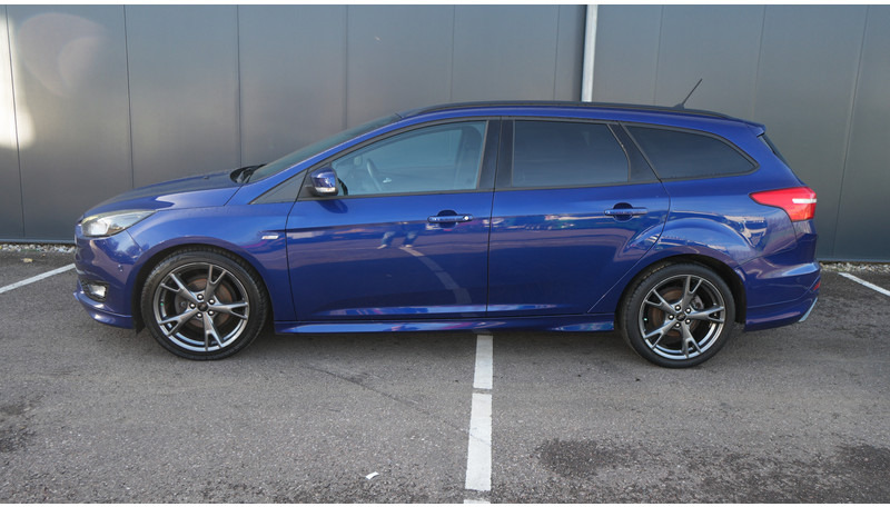 Ford Focus WAGON 1.5TDCI ST-Line - Mikroautobusas, Keleivinis furgonas: foto 1 Ford Focus WAGON 1.5TDCI ST-Line - Mikroautobusas, Keleivinis furgonas: foto 1