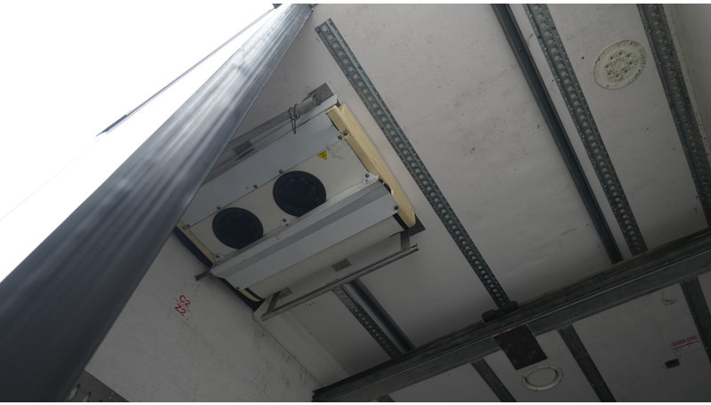 LAMBERET 3 AXLE FRIGO TRAILER WITH CARRIER VECTOR 1950 MTBI-TEMP - Refrižeratorius puspriekabė: foto 5 LAMBERET 3 AXLE FRIGO TRAILER WITH CARRIER VECTOR 1950 MTBI-TEMP - Refrižeratorius puspriekabė: foto 5