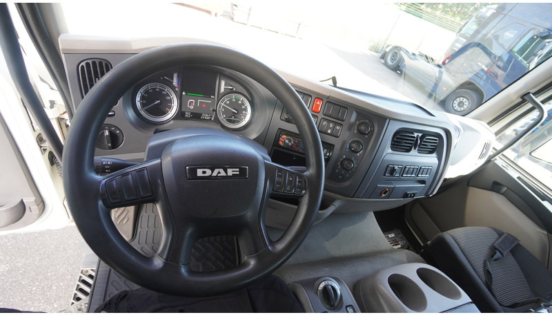 DAF LF 220 WITH HIAB XS111 HI DUO CRANE 238.000KM - Vilkikas: foto 5 DAF LF 220 WITH HIAB XS111 HI DUO CRANE 238.000KM - Vilkikas: foto 5