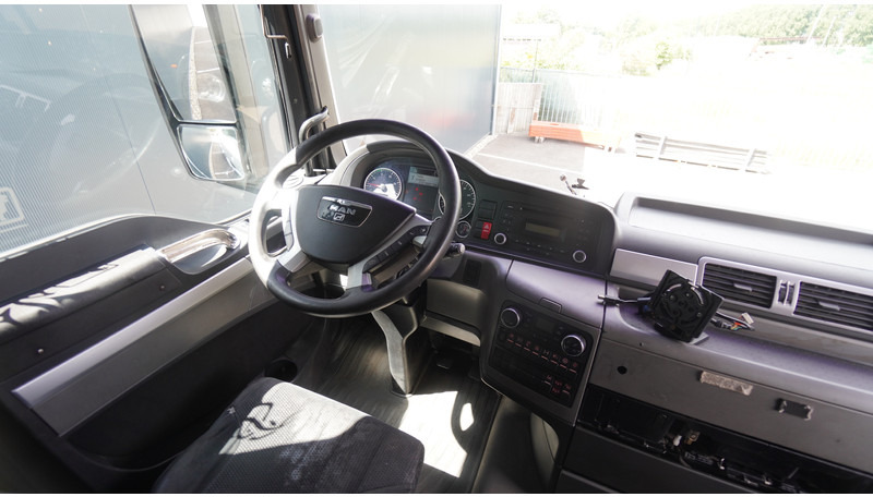 MAN TGX 18.400 EURO 5 802.000KM - Vilkikas: foto 5 MAN TGX 18.400 EURO 5 802.000KM - Vilkikas: foto 5