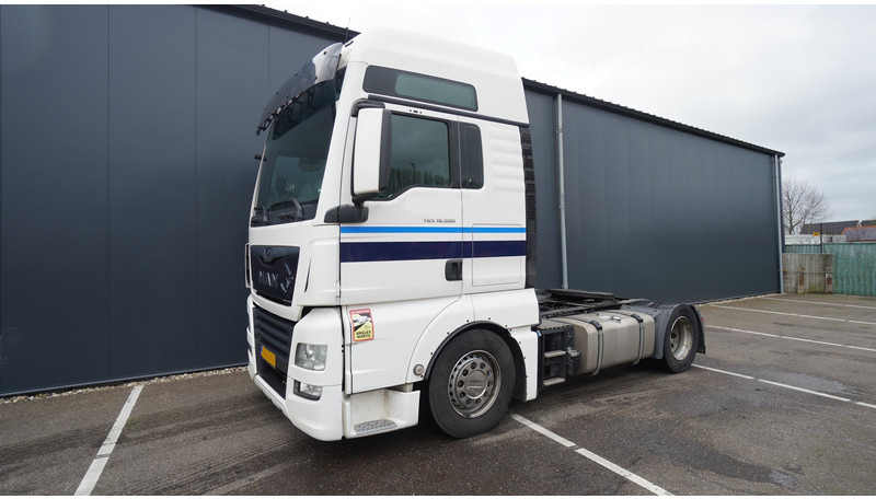 MAN TGX 18.500 XXL MEGA 701.000KM - Vilkikas: foto 3 MAN TGX 18.500 XXL MEGA 701.000KM - Vilkikas: foto 3