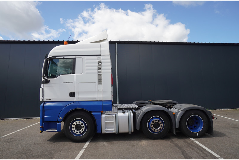 MAN TGX 26.440 6X2 841.400KM - Vilkikas: foto 1 MAN TGX 26.440 6X2 841.400KM - Vilkikas: foto 1