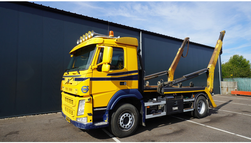 Volvo FM 380 HIAB PORTAL ARM SYSTEM 467.500KM - Nuožulnaus pakėlimo ant platformos sunkvežimis: foto 3 Volvo FM 380 HIAB PORTAL ARM SYSTEM 467.500KM - Nuožulnaus pakėlimo ant platformos sunkvežimis: foto 3