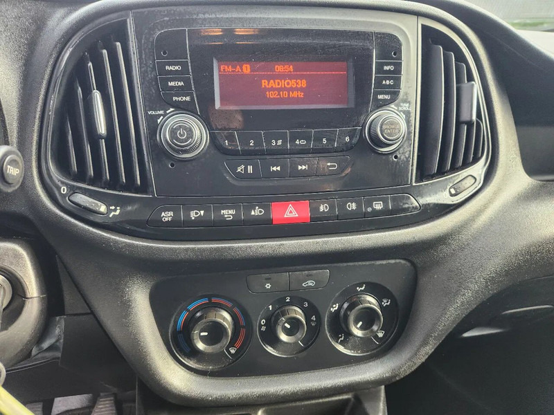 Fiat Doblò Maxi, 2017, 135000km, Airco, L2H1, Parkingsens - Mažas furgonas: foto 5 Fiat Doblò Maxi, 2017, 135000km, Airco, L2H1, Parkingsens - Mažas furgonas: foto 5