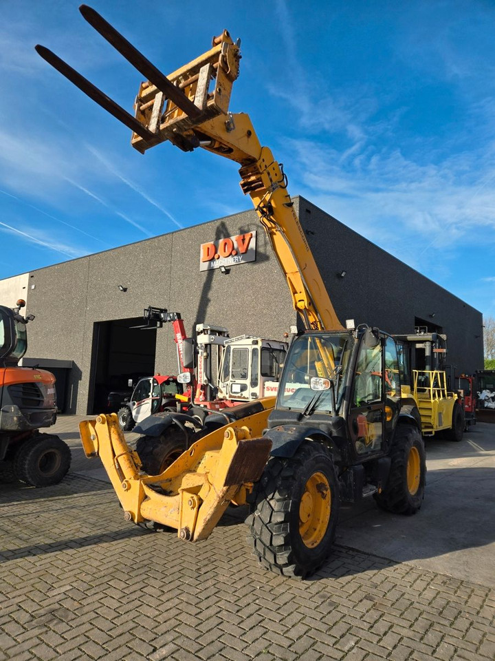 JCB 535-105 - Teleskopinis krautuvas: foto 1 JCB 535-105 - Teleskopinis krautuvas: foto 1