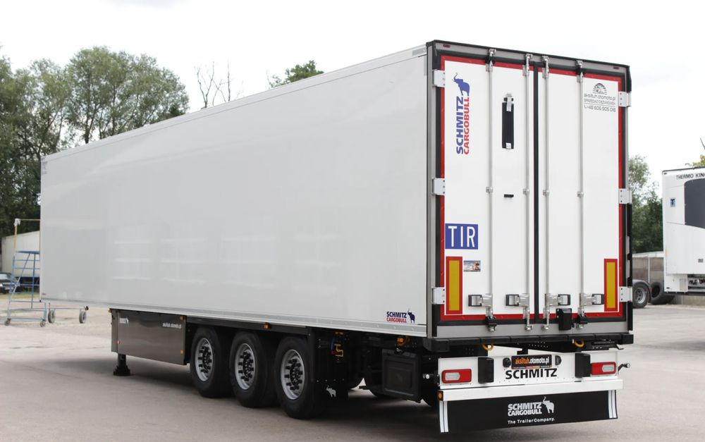 Schmitz Cargobull FP 60 V7 Thermo King SLXi 300 / ŚWIATŁA LED / JAK NOWA / ŚCIANA 7 CM / - Refrižeratorius puspriekabė: foto 4 Schmitz Cargobull FP 60 V7 Thermo King SLXi 300 / ŚWIATŁA LED / JAK NOWA / ŚCIANA 7 CM / - Refrižeratorius puspriekabė: foto 4