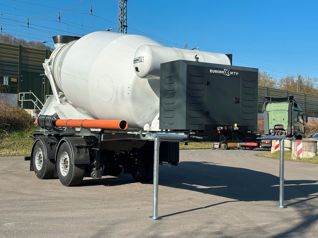 EUROMIX MTP - 10m³ Betonmischer-Auflieger - Betonvežis: foto 3 EUROMIX MTP - 10m³ Betonmischer-Auflieger - Betonvežis: foto 3