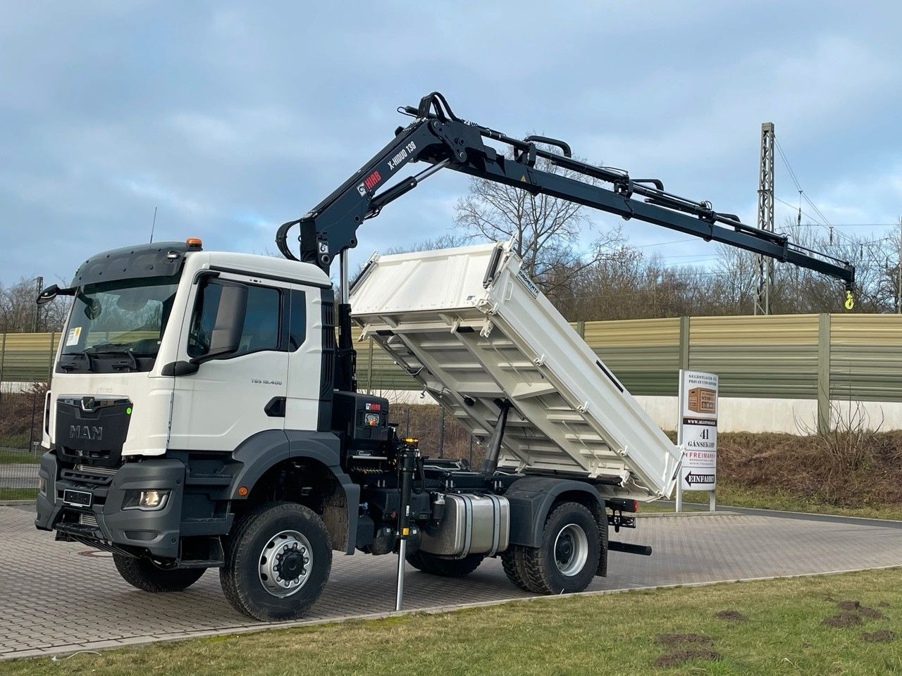 MAN TGS 18.400 TG3 4x4 Euro6e Hiab X-HiDuo 138DS-4 MAN TGS 18.400 TG3 4x4 Euro6e Hiab X-HiDuo 138DS-4 - Savivartis sunkvežimis, Sunkvežimis su kranu: foto 5 MAN TGS 18.400 TG3 4x4 Euro6e Hiab X-HiDuo 138DS-4 MAN TGS 18.400 TG3 4x4 Euro6e Hiab X-HiDuo 138DS-4 - Savivartis sunkvežimis, Sunkvežimis su kranu: foto 5