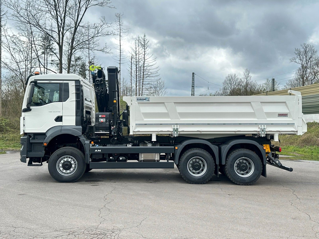 MAN TGS 33.440 6x6 /3-Seiten- Kipper / HIAB 228-4 - Savivartis sunkvežimis, Sunkvežimis su kranu: foto 4 MAN TGS 33.440 6x6 /3-Seiten- Kipper / HIAB 228-4 - Savivartis sunkvežimis, Sunkvežimis su kranu: foto 4