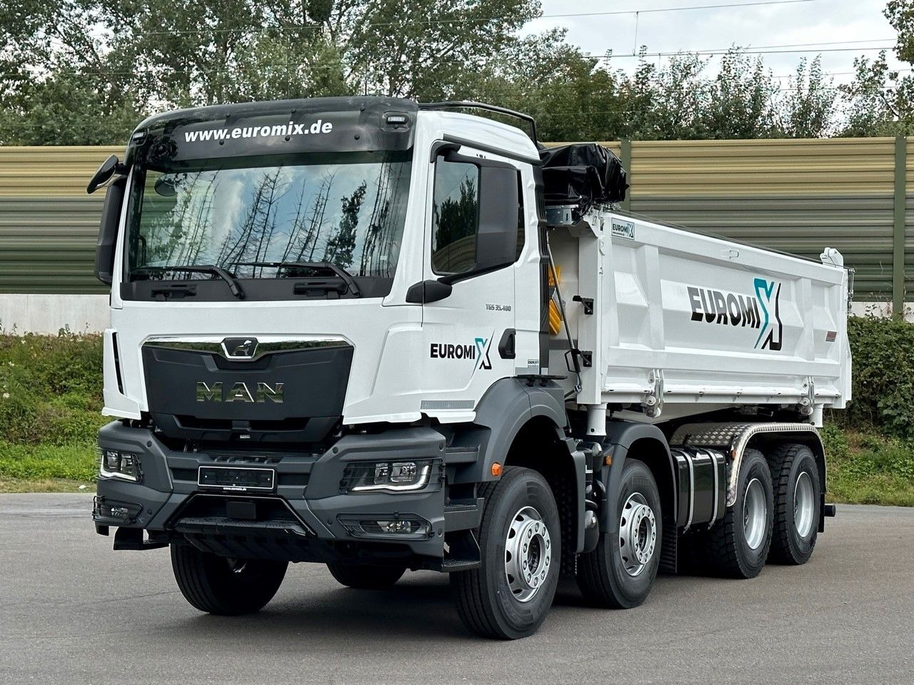 MAN TGS 35.480 8x4 EuromixMTP 3-Seiten-Kipper - Savivartis sunkvežimis: foto 2 MAN TGS 35.480 8x4 EuromixMTP 3-Seiten-Kipper - Savivartis sunkvežimis: foto 2