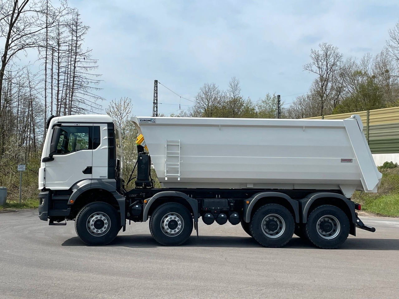 MAN TGS 41.400 8x4 / EUROMIX MTP 20m³/ EURO2 Kipper - Savivartis sunkvežimis: foto 4 MAN TGS 41.400 8x4 / EUROMIX MTP 20m³/ EURO2 Kipper - Savivartis sunkvežimis: foto 4