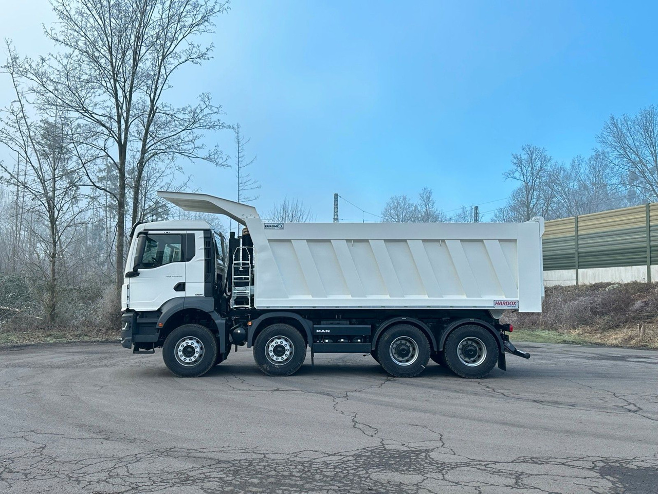MAN TGS 41.400 8x4 / EUROMIX MTP 23m³/ Eckige Mulde - Savivartis sunkvežimis: foto 2 MAN TGS 41.400 8x4 / EUROMIX MTP 23m³/ Eckige Mulde - Savivartis sunkvežimis: foto 2