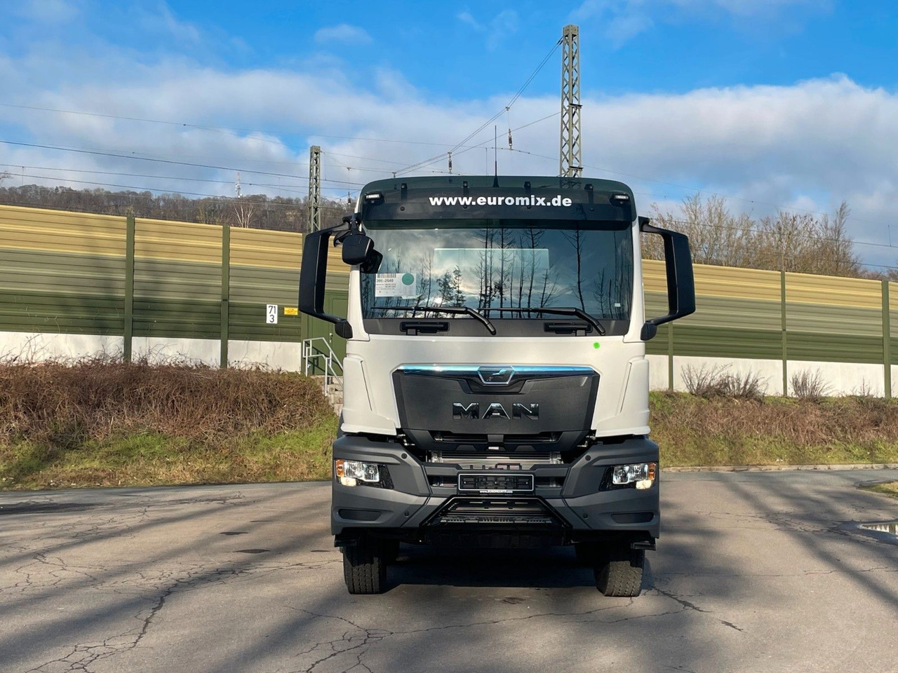 MAN TGS 41.400 8x4 / EuromixMTP EM 10m³ R / EURO 2 - Betonvežis: foto 2 MAN TGS 41.400 8x4 / EuromixMTP EM 10m³ R / EURO 2 - Betonvežis: foto 2
