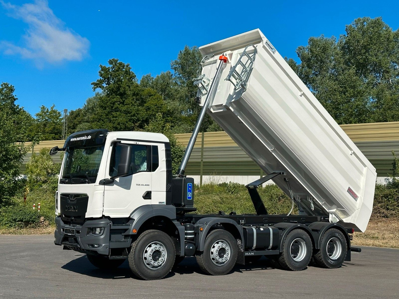 MAN TGS 41.480 BB 8X4 Euromix Mulden Kipper HARDOX - Savivartis sunkvežimis: foto 1 MAN TGS 41.480 BB 8X4 Euromix Mulden Kipper HARDOX - Savivartis sunkvežimis: foto 1