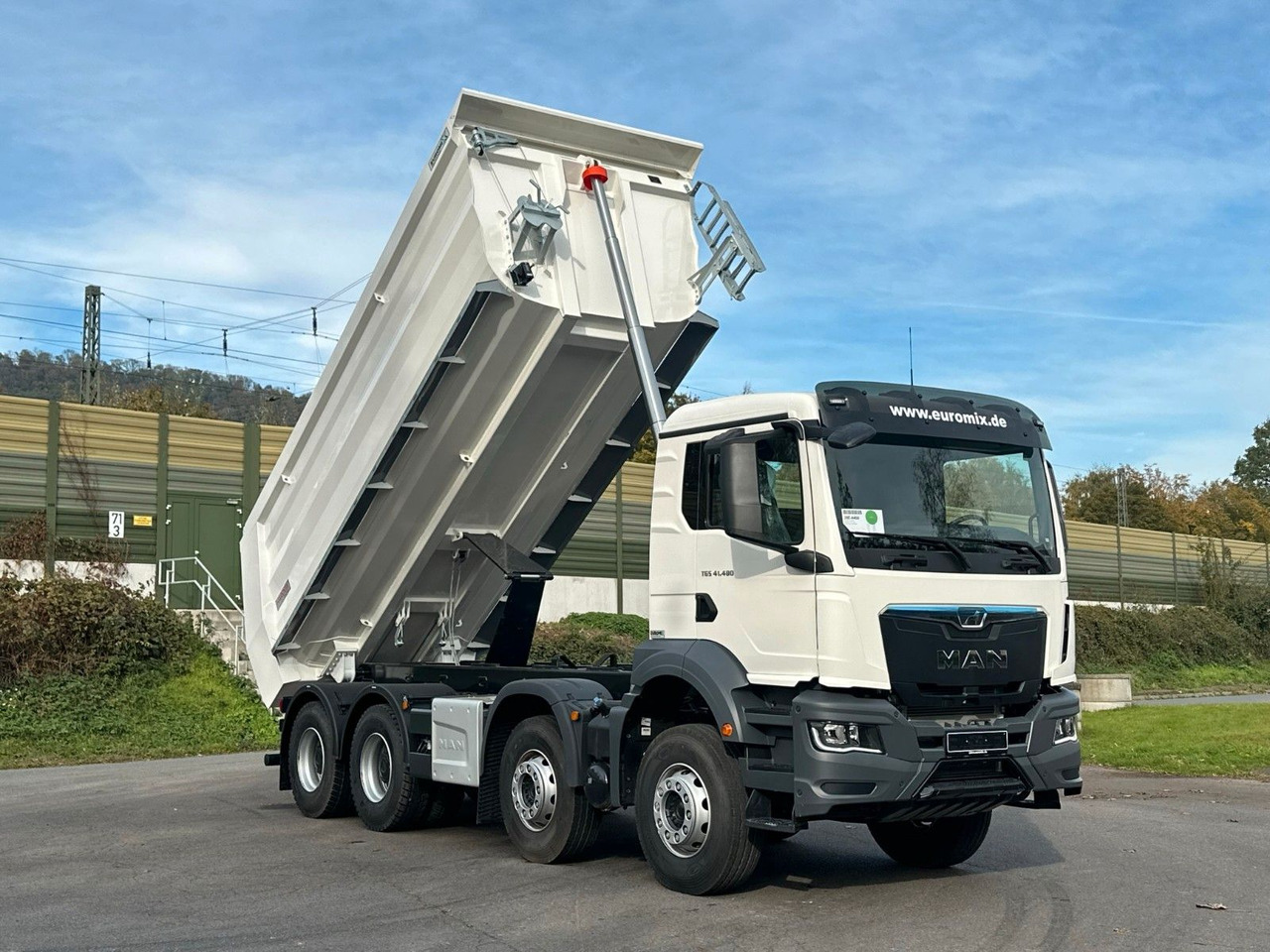 Savivartis sunkvežimis MAN TGS 41.480 BB 8X4 Euromix Mulden Kipper HARDOX: foto 18