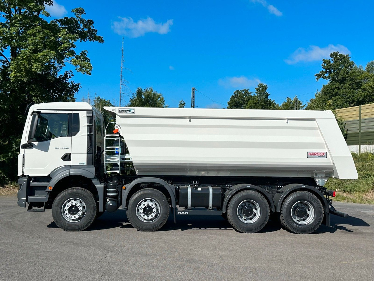 MAN TGS 41.480 BB 8X4 Euromix Mulden Kipper HARDOX - Savivartis sunkvežimis: foto 4 MAN TGS 41.480 BB 8X4 Euromix Mulden Kipper HARDOX - Savivartis sunkvežimis: foto 4