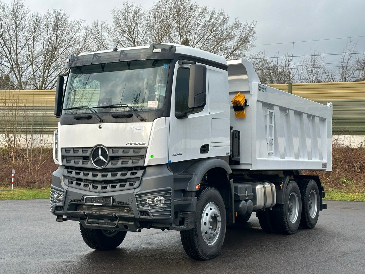 Mercedes-Benz 4048 6X4 Arcos 5 EuromixMTP Dumper Kipper - Savivartis sunkvežimis: foto 3 Mercedes-Benz 4048 6X4 Arcos 5 EuromixMTP Dumper Kipper - Savivartis sunkvežimis: foto 3