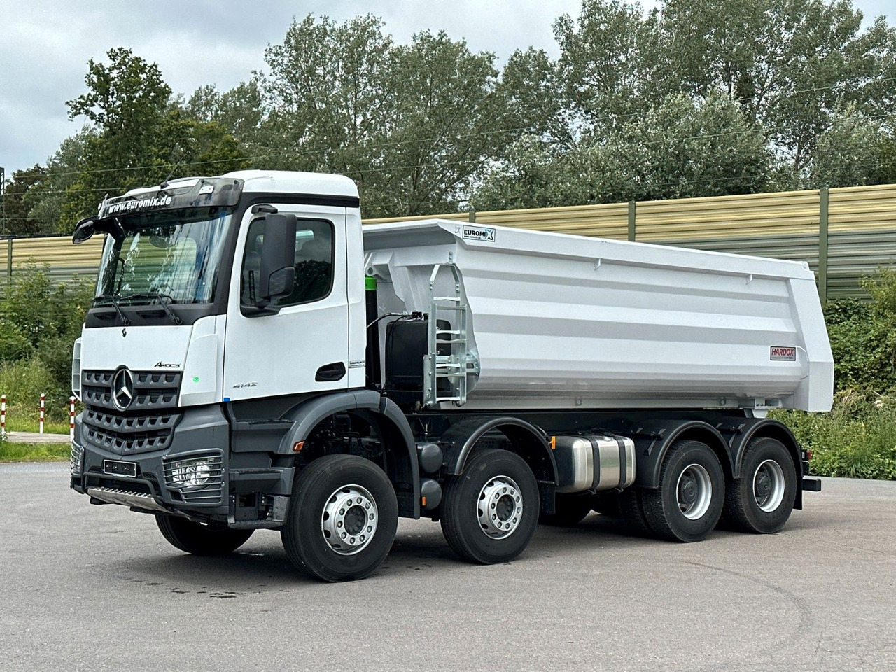 Mercedes-Benz 4142 8X4 Mulden- Kipper - EuromixMTP - Savivartis sunkvežimis: foto 1 Mercedes-Benz 4142 8X4 Mulden- Kipper - EuromixMTP - Savivartis sunkvežimis: foto 1