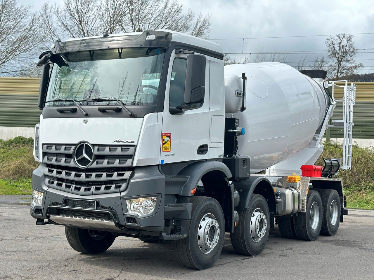 Mercedes-Benz 4145 8X4 EuromixMTP EM 10 Fahrmischer - Betonvežis: foto 3 Mercedes-Benz 4145 8X4 EuromixMTP EM 10 Fahrmischer - Betonvežis: foto 3