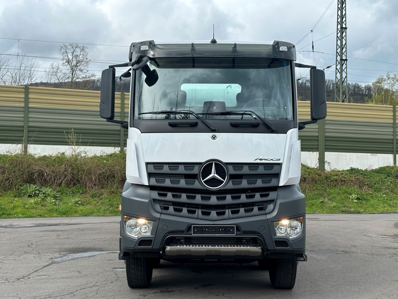 Mercedes-Benz 4145 8X4 EuromixMTP EM 10 Fahrmischer - Betonvežis: foto 2 Mercedes-Benz 4145 8X4 EuromixMTP EM 10 Fahrmischer - Betonvežis: foto 2