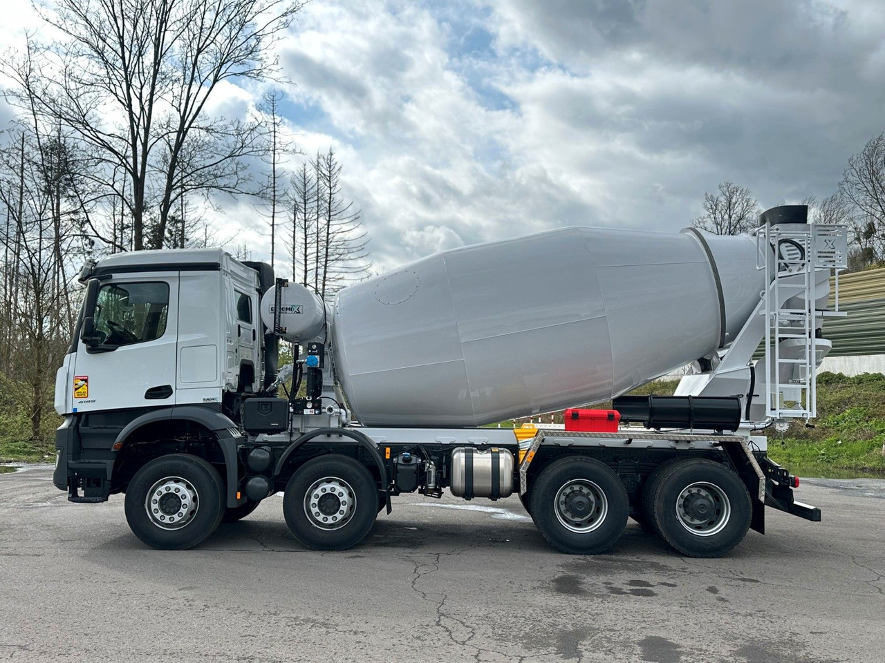 Mercedes-Benz 4145 8X4 EuromixMTP EM 10 Fahrmischer - Betonvežis: foto 4 Mercedes-Benz 4145 8X4 EuromixMTP EM 10 Fahrmischer - Betonvežis: foto 4