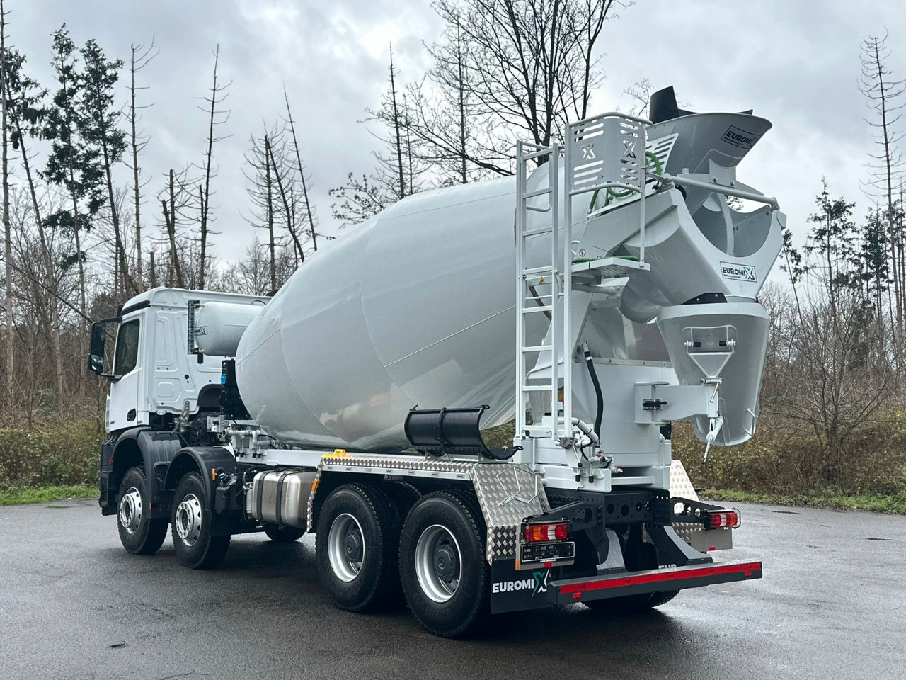 Mercedes-Benz AROCS 5 4242 8x4 Euro5 EuromixMTP EM 12m R - Betonvežis: foto 5 Mercedes-Benz AROCS 5 4242 8x4 Euro5 EuromixMTP EM 12m R - Betonvežis: foto 5