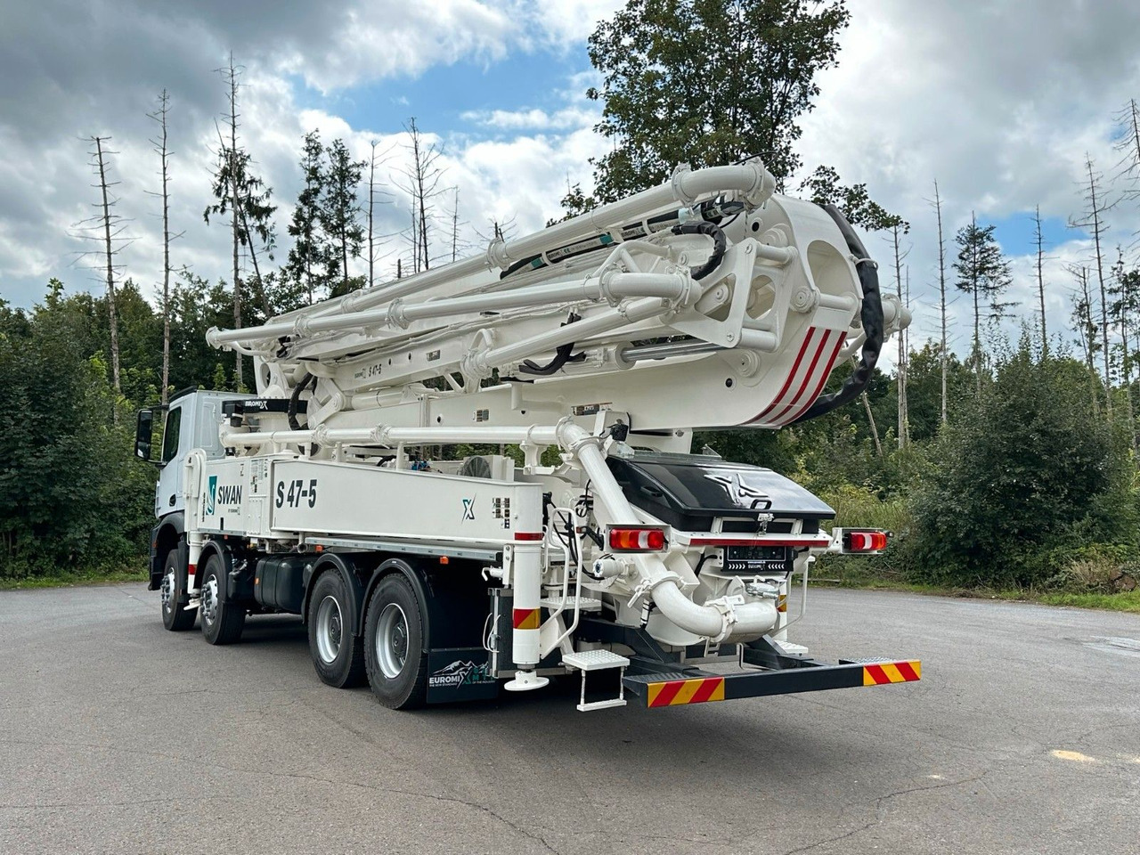 Mercedes-Benz Arocs 5 4142 8x4 SWAN TSP 47-5 160RZ ( 47m ) - Betono siurblys: foto 5 Mercedes-Benz Arocs 5 4142 8x4 SWAN TSP 47-5 160RZ ( 47m ) - Betono siurblys: foto 5