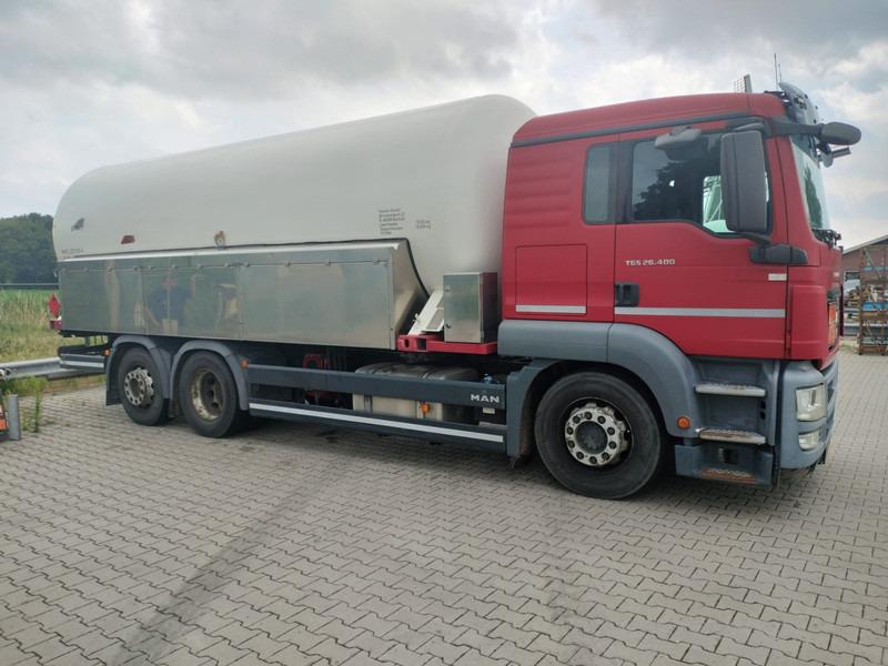 MAN TGS 26.400 6x2-4 LL 26900 Liter Gas tank truck ID 2.168 Rootselaar, flowmeter, pump - Autocisterna: foto 1 MAN TGS 26.400 6x2-4 LL 26900 Liter Gas tank truck ID 2.168 Rootselaar, flowmeter, pump - Autocisterna: foto 1