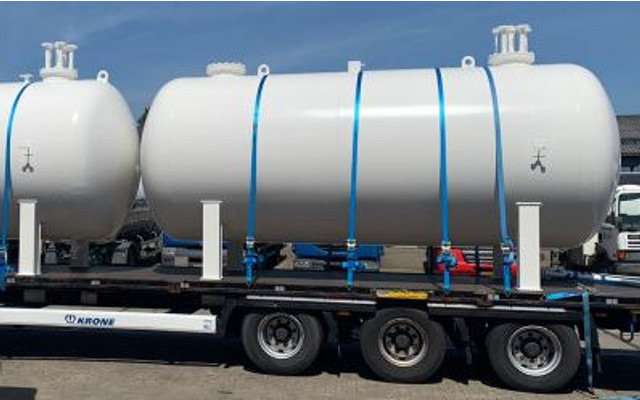 Propaan/Butaan LPG gastank 20m3 (10 ton) Used gas tank 20m3 Ø 2200 Aboveground and underground Gas,Gaz, LPG ID 1.013 - Degalų bakas - Sunkvežimis: foto 1 Propaan/Butaan LPG gastank 20m3 (10 ton) Used gas tank 20m3 Ø 2200 Aboveground and underground Gas,Gaz, LPG ID 1.013 - Degalų bakas - Sunkvežimis: foto 1