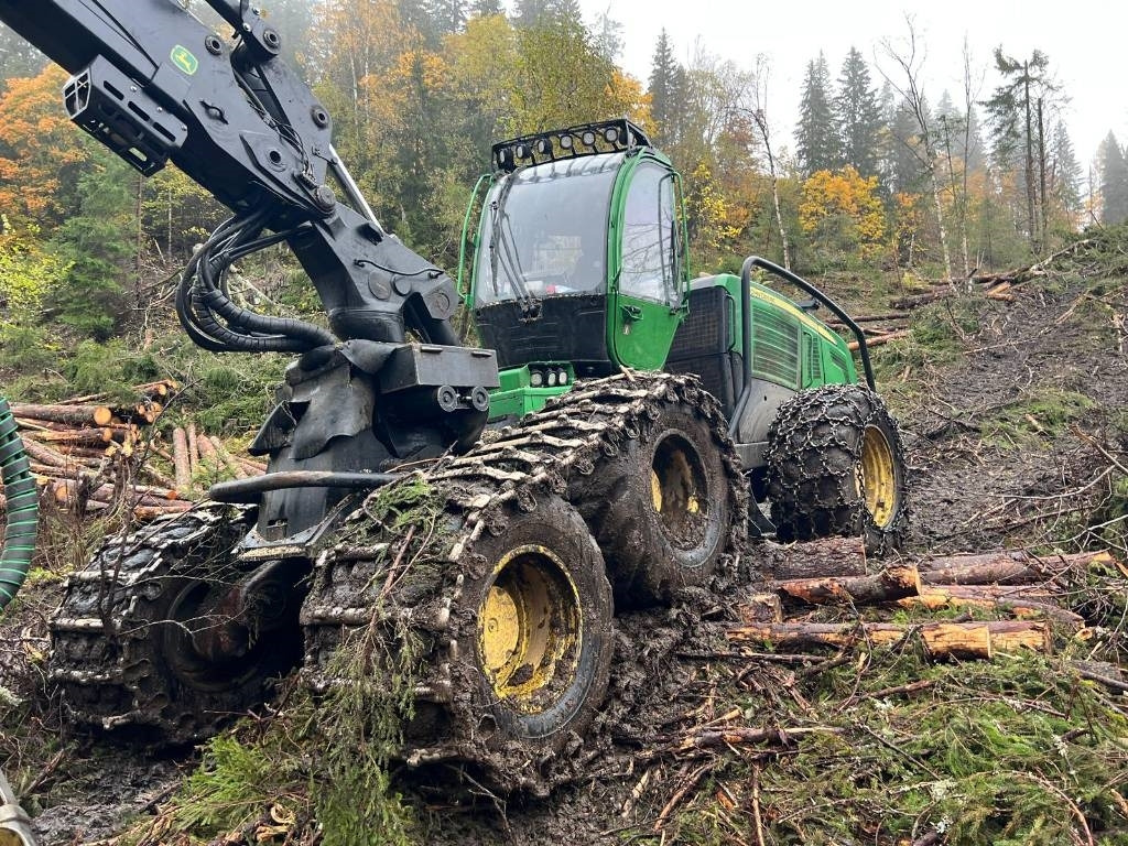 John Deere 1270 E - Harvesteris: foto 3 John Deere 1270 E - Harvesteris: foto 3